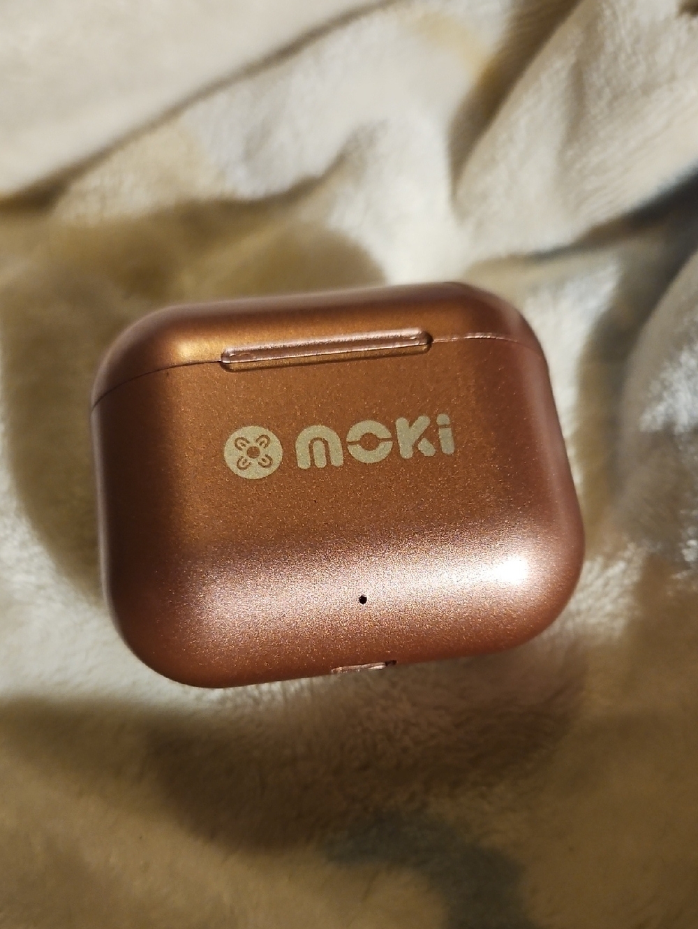 Moki Metallic Rose Gold Wireless Earbuds Case